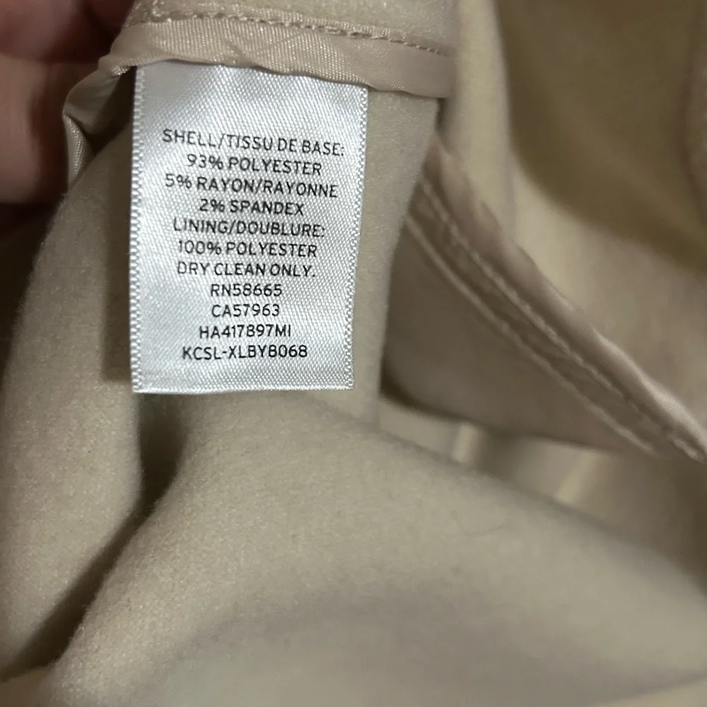 Cream Coat - Picture 3 of 4